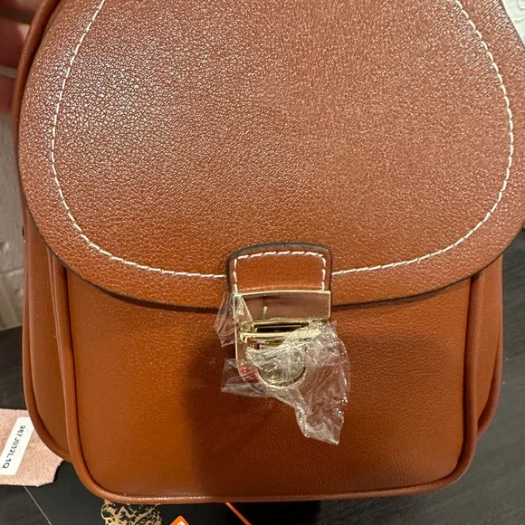 Laorentou Mini Backpack - Picture 2 of 12